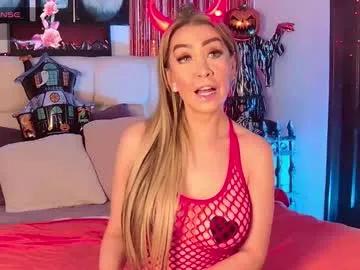 Freechat evelynagrey on Chaturbate