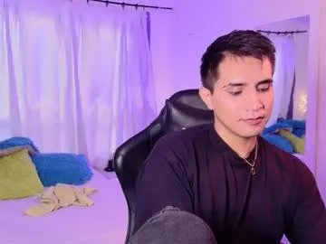 Freechat fatass_420 on Chaturbate