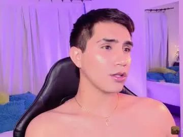 Freechat fatass_420 on Chaturbate