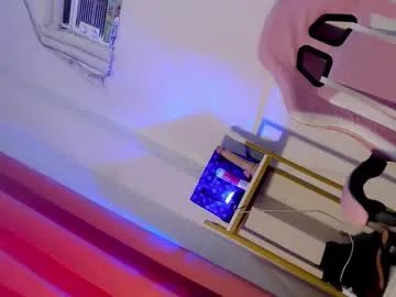 finest_drieax on Chaturbate