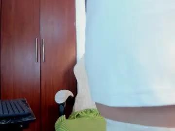 girasol_walton on Chaturbate
