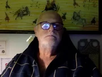 Freechat giutomma930394 on Chaturbate