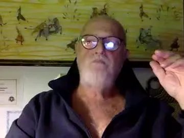 Freechat giutomma930394 on Chaturbate