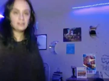 Freechat glitterspace on Chaturbate