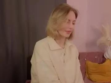 Freechat gwenkevwitch on Chaturbate