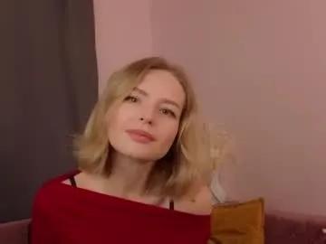 Freechat gwenkevwitch on Chaturbate