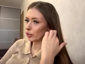 heart_petal — Goal:  eye contact 1 min / Hi hi, i'm Mona, please welcome, Do you like pancakes? #new #shy #teen #young #skinny [44 tokens remaining]