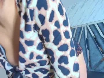 Freechat helenjoness_ on Chaturbate