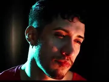 Freechat hotlatinking on Chaturbate