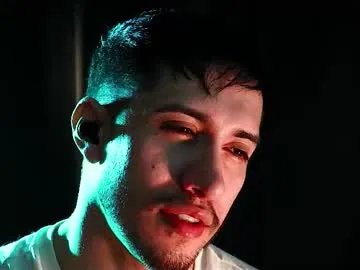 Freechat hotlatinking on Chaturbate