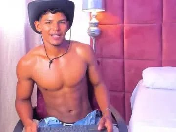 Freechat hugo_cano on Chaturbate
