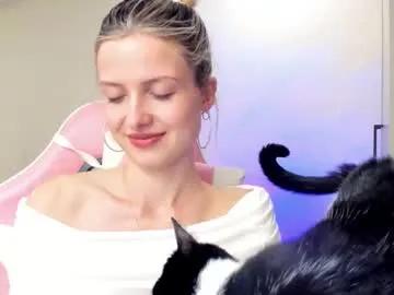 Private julie_flores on Chaturbate