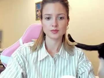 Private julie_flores on Chaturbate