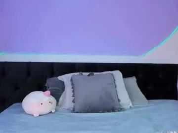 Freechat julieta_cortes__ on Chaturbate