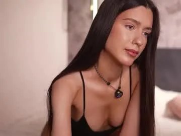 Freechat justbarbie_new_ on Chaturbate