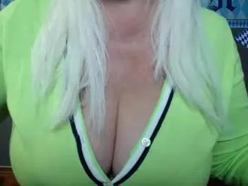 Freechat kamaliasim on Chaturbate