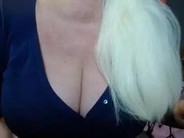 Freechat kamaliasim on Chaturbate