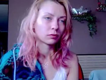 Freechat karoline121 on Chaturbate