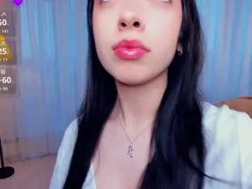 Freechat kindraevert on Chaturbate