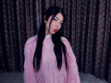 Freechat kindraevert on Chaturbate