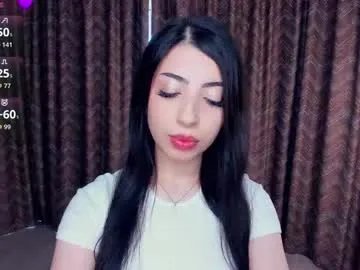 Freechat kindraevert on Chaturbate