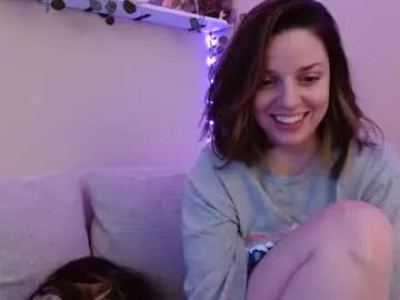 Freechat kitatochips on Chaturbate