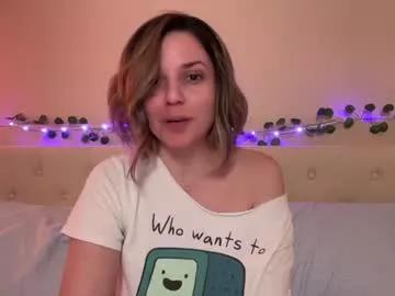 Freechat kitatochips on Chaturbate