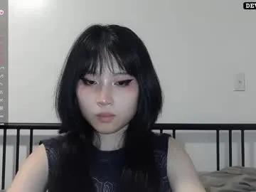 Freechat kitty_krush on Chaturbate