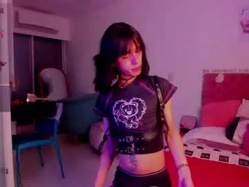 Freechat kittychannel_ on Chaturbate