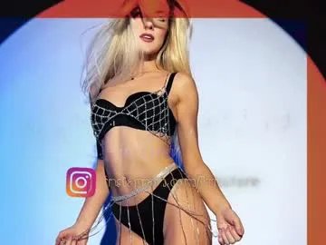 Freechat krissone on Chaturbate