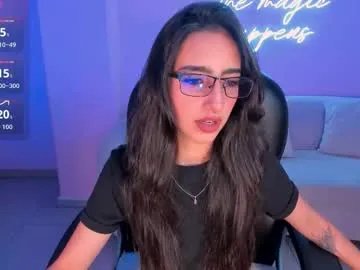 Freechat larisasmirnov on Chaturbate