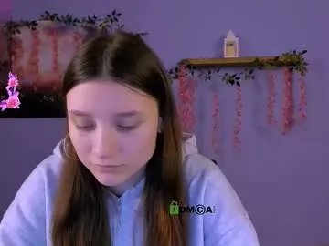 leila_viper_ — GOAL: sexy dance [36 tokens remaining] Welcome to my room! #boobs #young #lovense #heels #natural