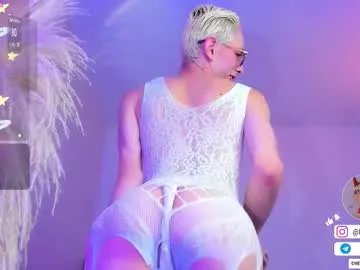 Freechat liiamluna on Chaturbate