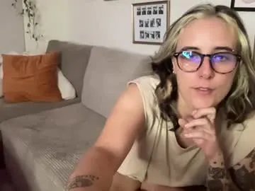 lill_daddysgirl on Chaturbate 