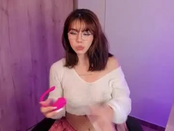 lilyrouse_ on Chaturbate 