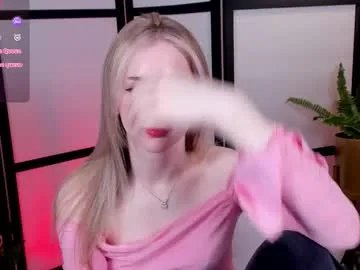 Freechat lirakink on Chaturbate