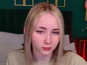 Freechat lirakink on Chaturbate