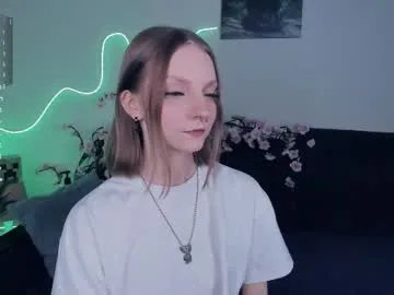 Freechat little__caprice on Chaturbate