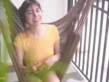 Freechat lizmreow on Chaturbate