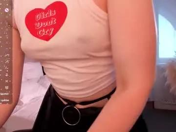 Freechat lonelyteaser on Chaturbate