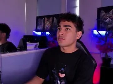 Freechat lucascarterr on Chaturbate