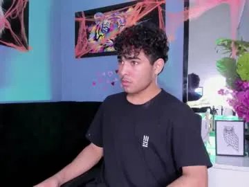 Freechat lucascarterr on Chaturbate