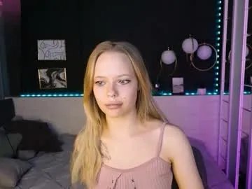 Freechat lucy__loy on Chaturbate