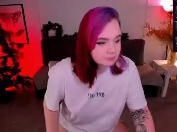 lunaali on Chaturbate