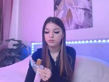 Freechat lunavine on Chaturbate