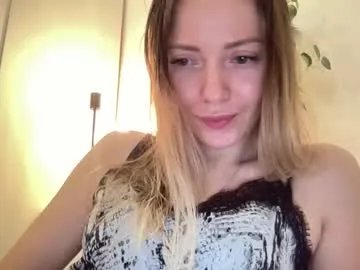 Freechat lusiluv on Chaturbate