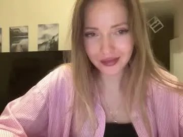 Freechat lusiluv on Chaturbate