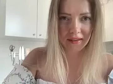 Freechat lusiluv on Chaturbate