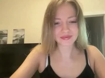 Freechat lusiluv on Chaturbate
