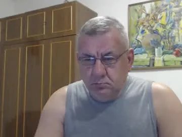 Freechat machomale3 on Chaturbate